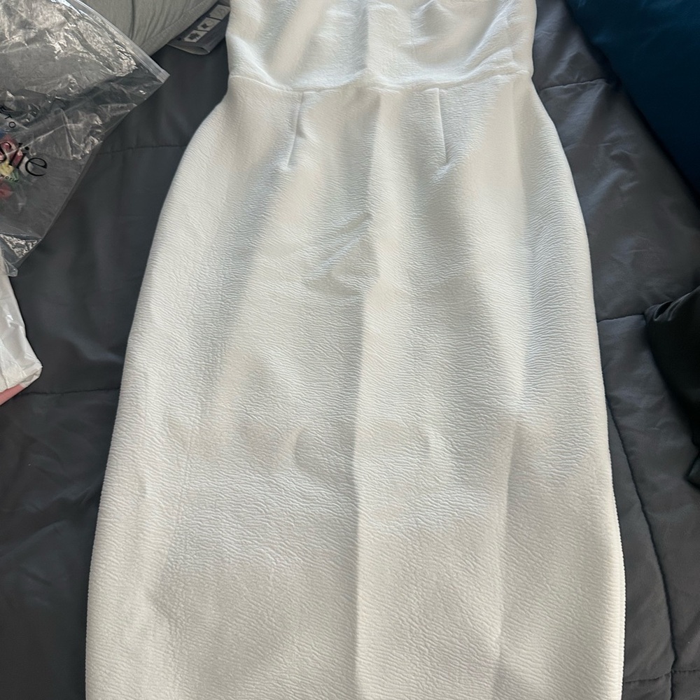 Selfie Leslie Strapless White Dress